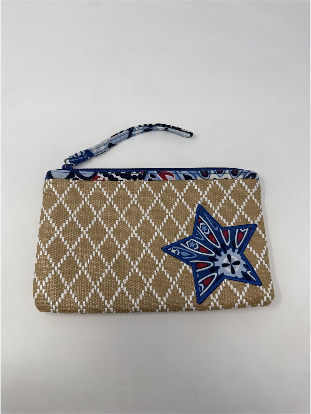 Vera Bradley Beach Wristlet Fireworks Medallion